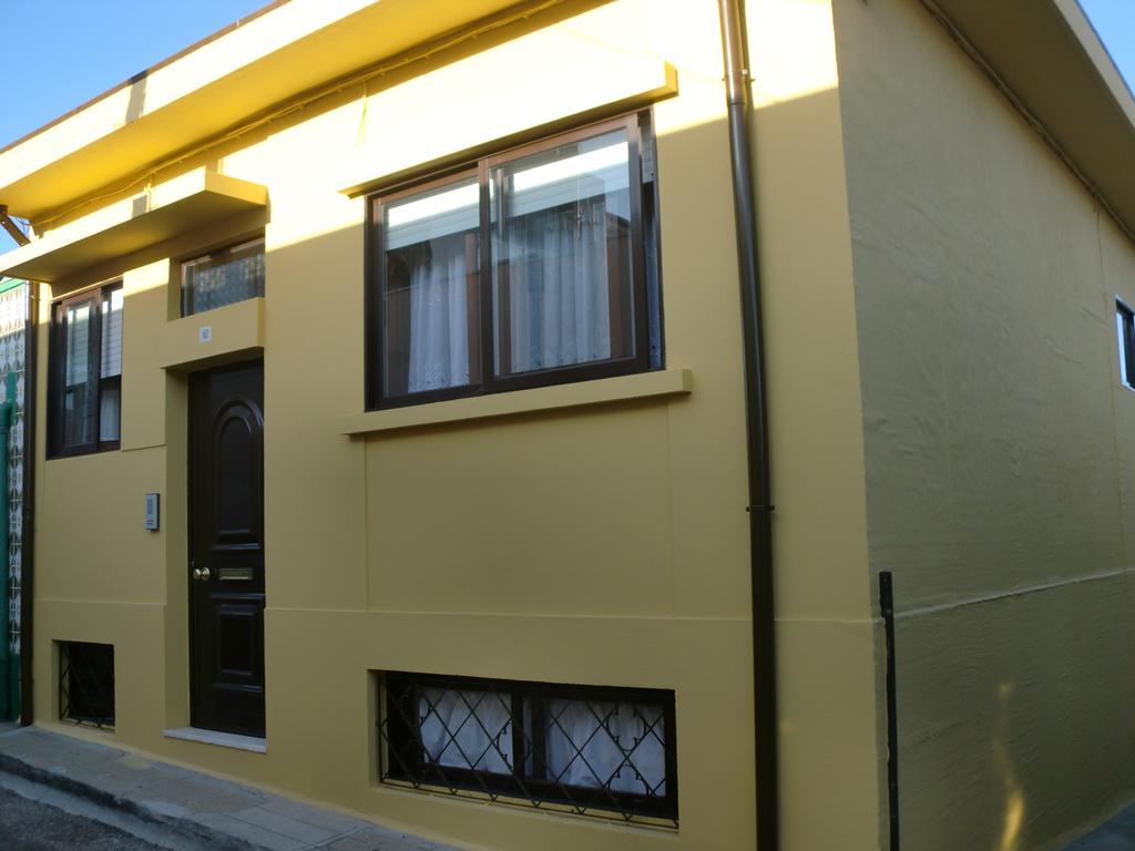 The Yellow House 3 Порто Екстериор снимка