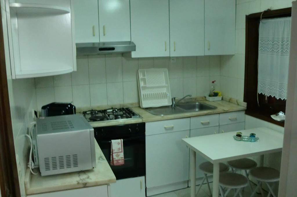 The Yellow House 3 Порто Екстериор снимка