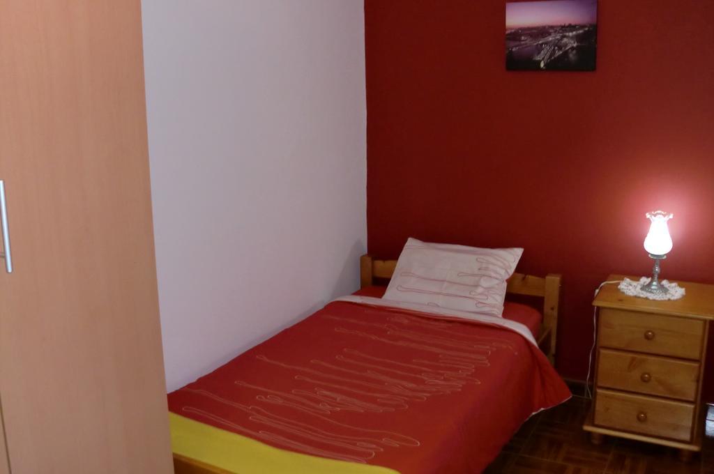 The Yellow House 3 Порто Екстериор снимка